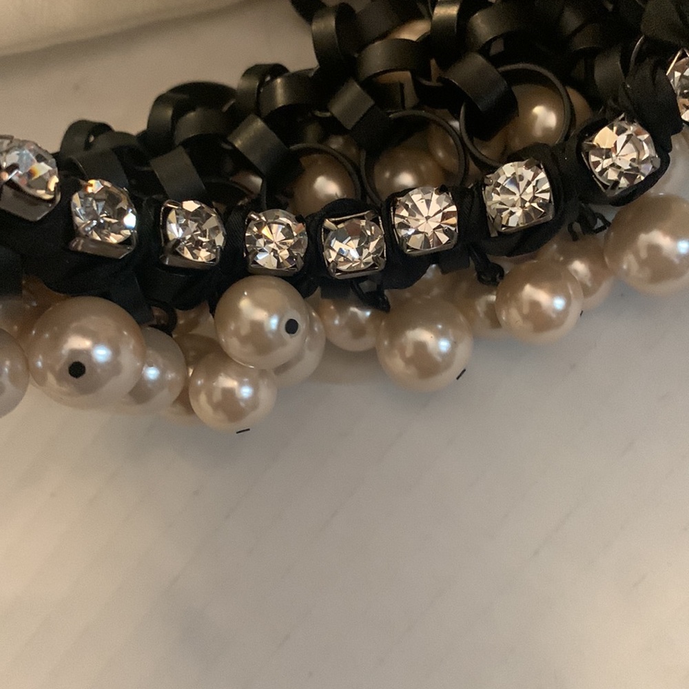 🔴 J.Crew Pearl statement necklace.. - Picture 5 of 7